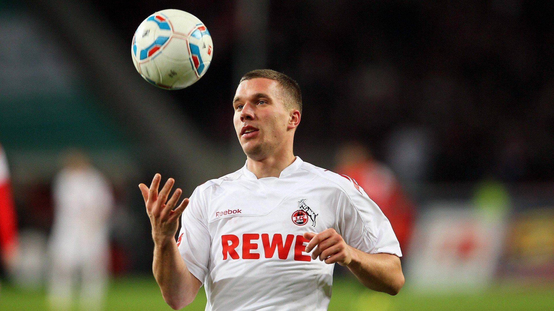 开云官网APP下载-巴尔：他在全黑队中场的稳定发挥让球队的进攻和防守形成完美平衡